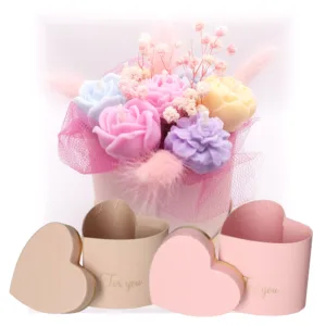 Sojowy-Flower-Box-w-kształcie-serca-o-zapachu-kwiatowym2